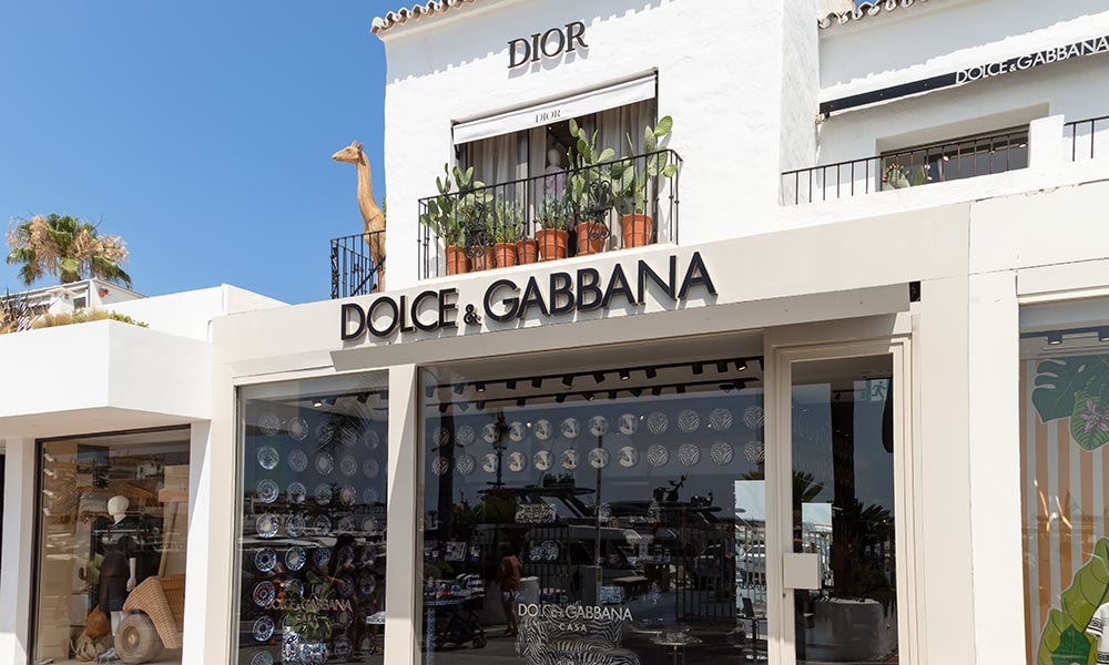 Marbella shopping - Puerto Banus shops